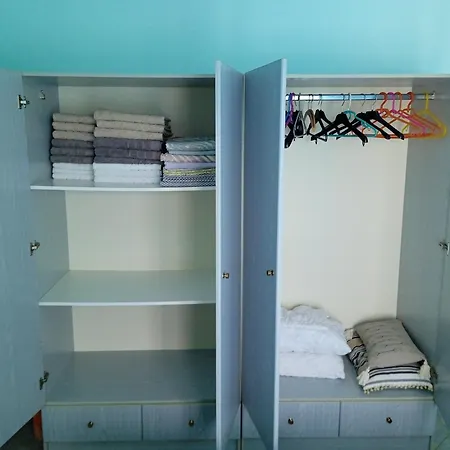 Perdikionia Apartament *