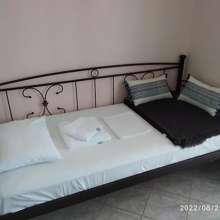 Perdikionia Apartment